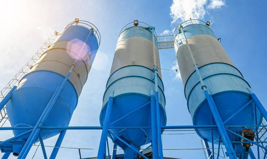 Lejowy silos - co warto wiedzieć o jego budowie i montażu?
