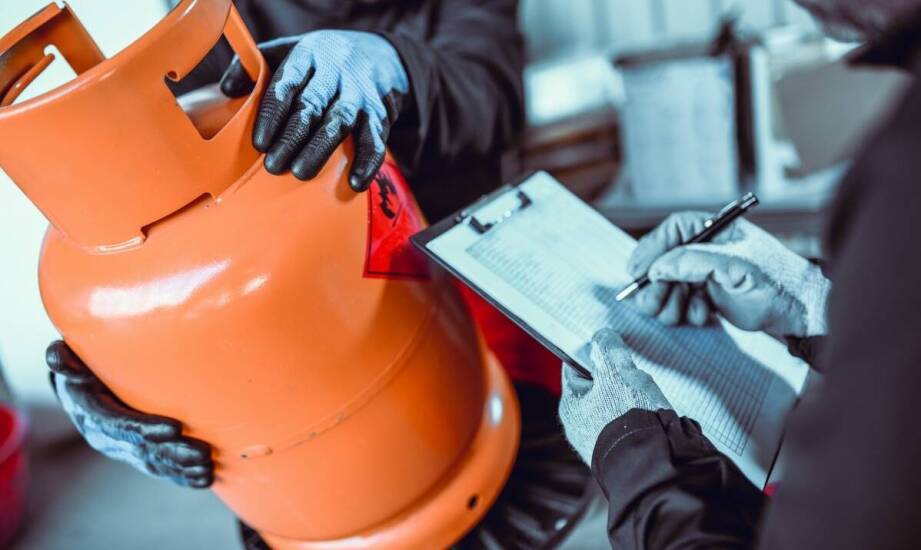 Jak butle z gazem propan-butan wspierają działalność gastronomiczną?