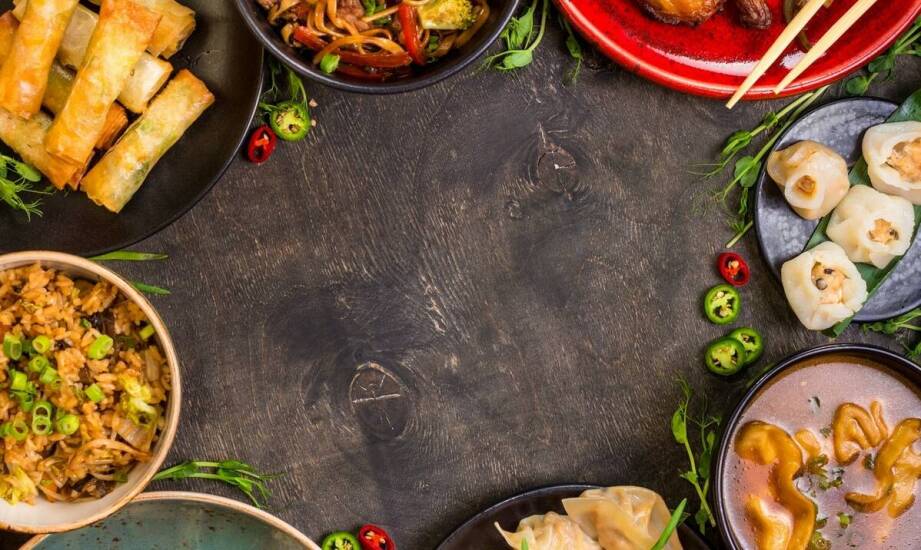 Jakie główne dania z kuchni nepalskiej zadowolą miłośników ostrych smaków?