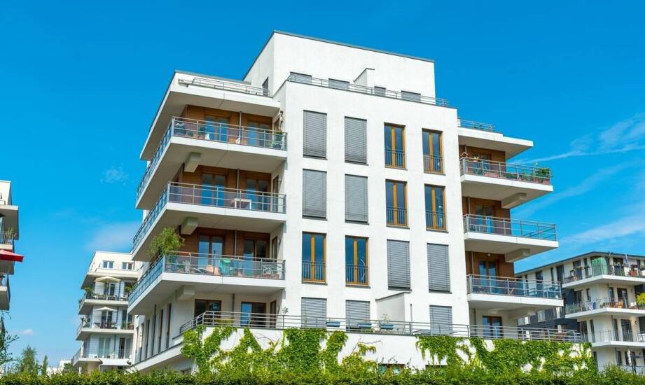 Dlaczego warto wybrać mieszkania z lokatorskimi komórkami?