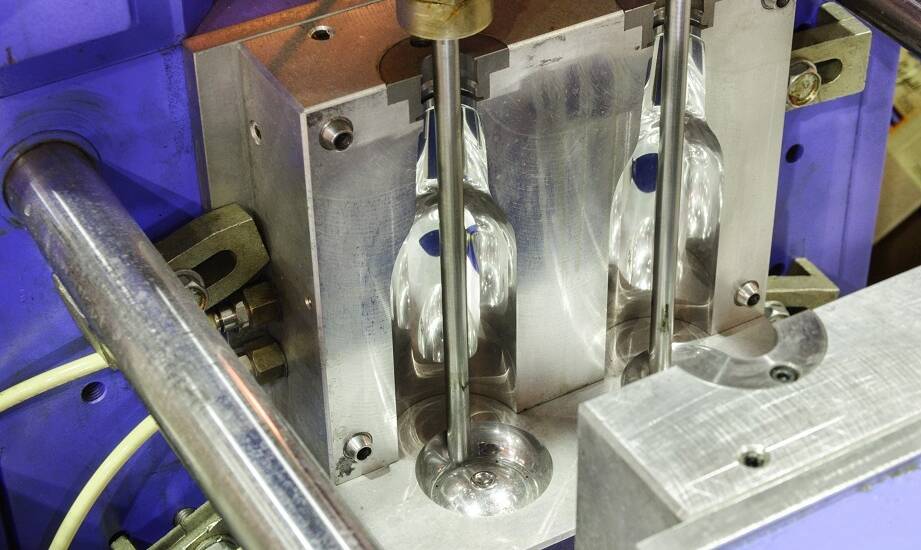 Jakie są kluczowe trendy w projektowaniu form wtryskowych dla branży spożywczej?