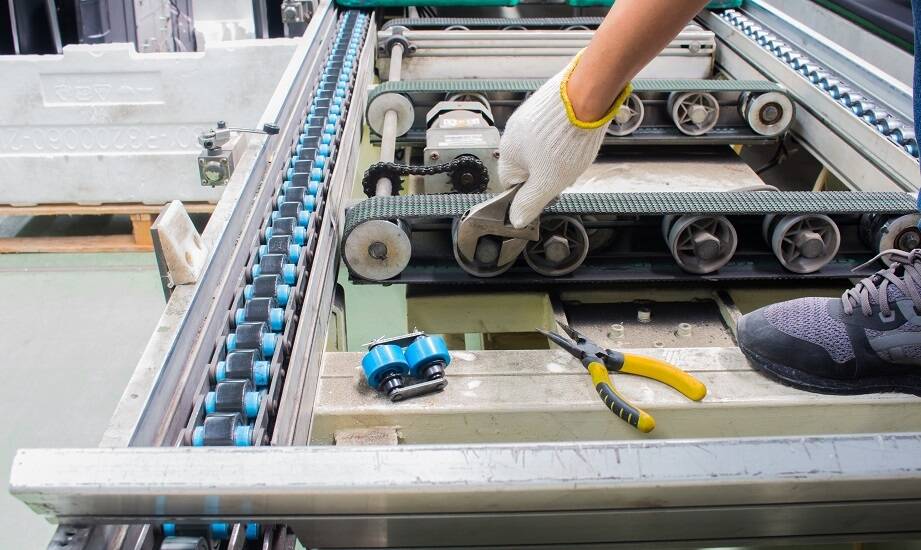 Jak całodobowy serwis naprawczy wpływa na niezawodność systemów transportowych?