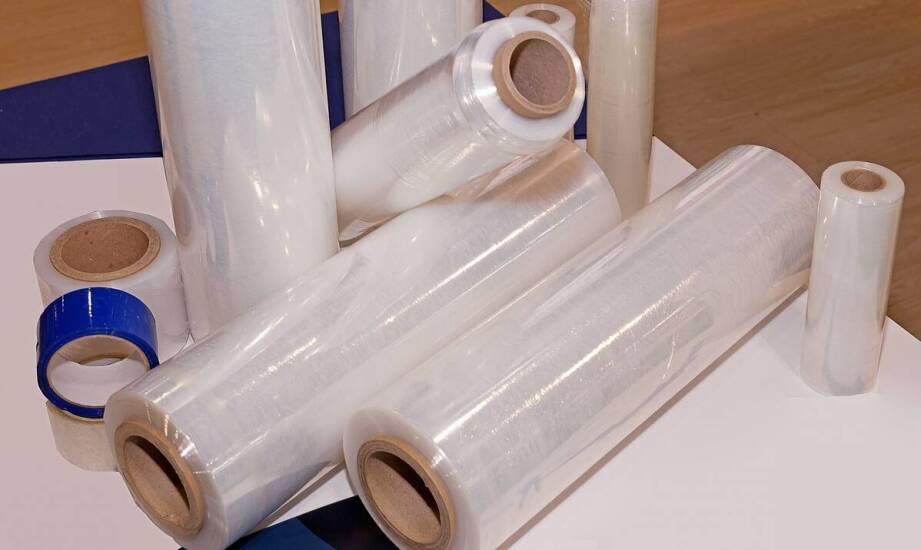 Folia do pakowania – jak wpływa na optymalizację procesów w logistyce?
