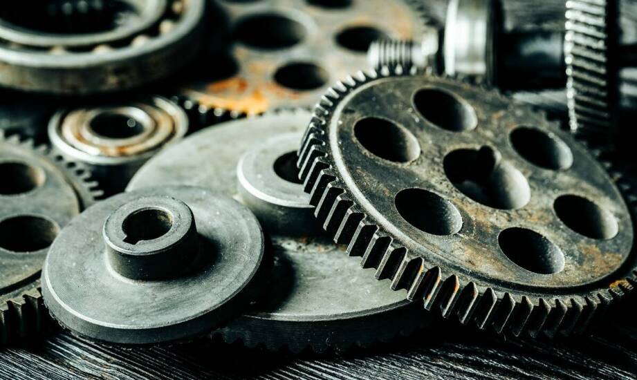 Wpływ zamiennych części na wydłużenie żywotności maszyn ostrzących