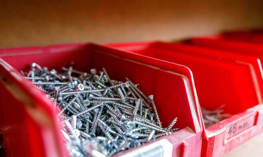 Wpływ przeładunkowych akcesoriów na wydajność operacji logistycznych