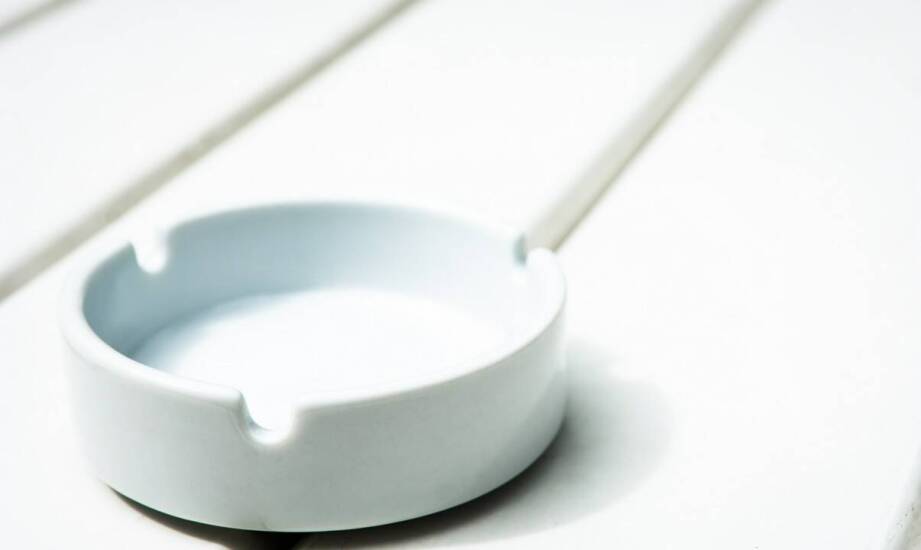 Custom printed ashtrays: practical application in restaurants and hotels