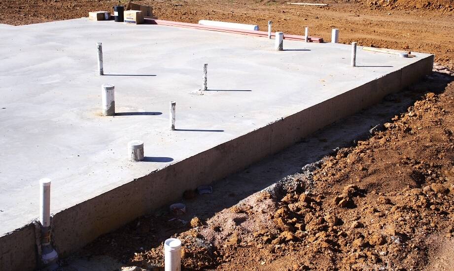 Czynniki wpływające na cenę fundamentowych płyt