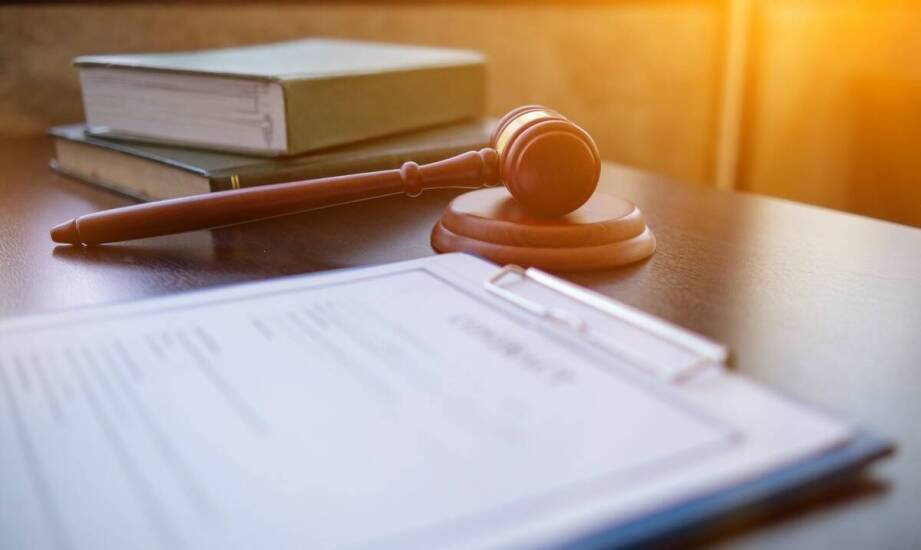 Jakie są prawne wymagania przy zakupie nieruchomości od komornika we Wrocławiu?