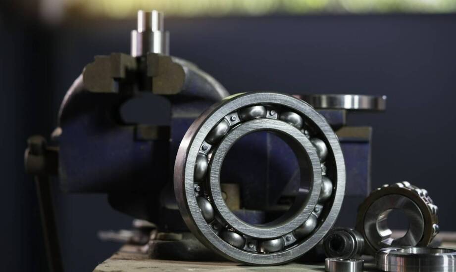 Wpływ jakości podtrzymujących rolek na funkcjonalność maszyn budowlanych