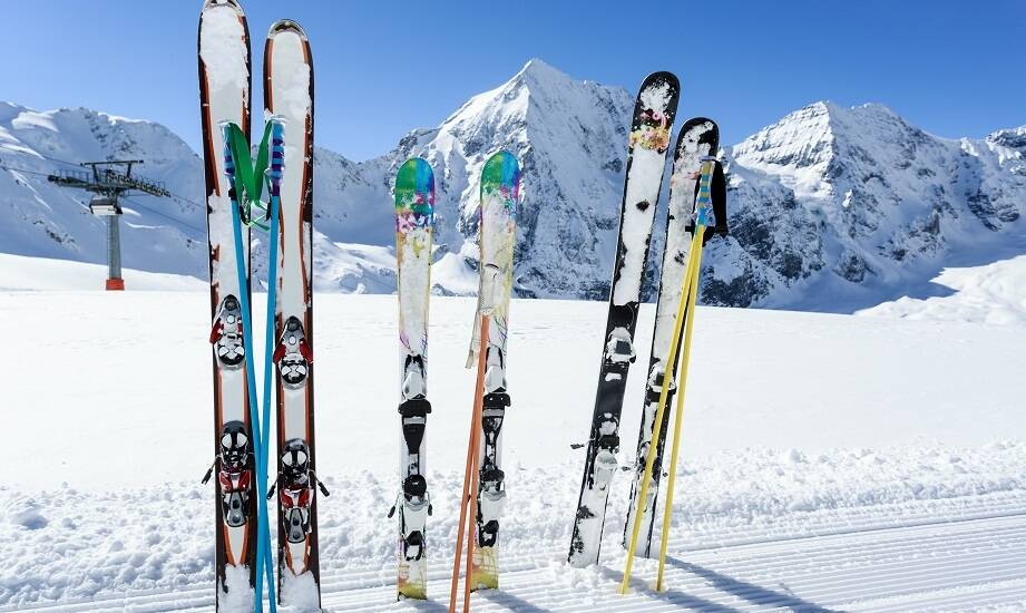 Jak przygotować się do sezonu narciarskiego dzięki ofercie w wypożyczalni?