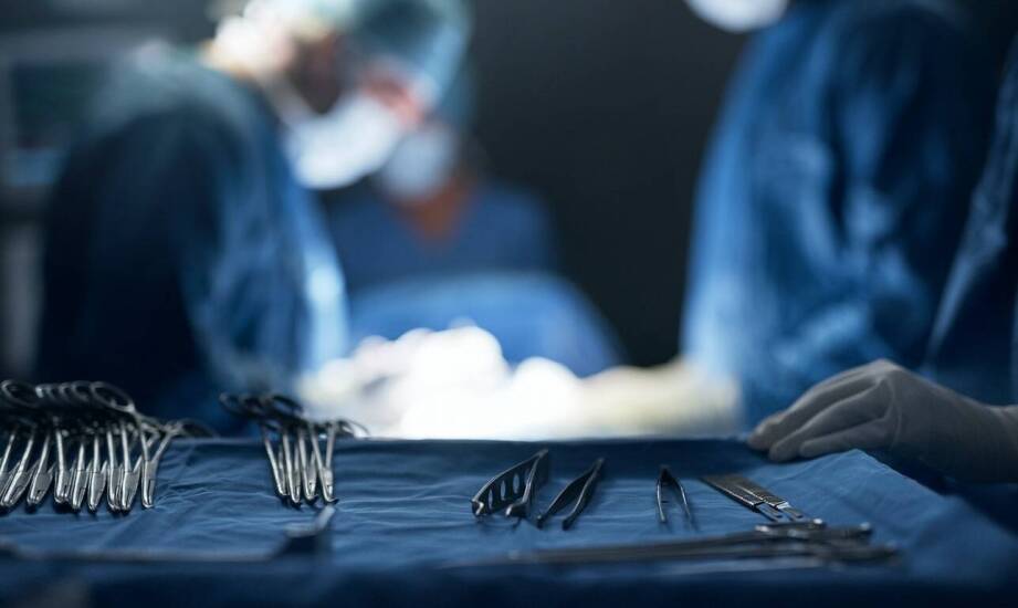 Jak mikrochirurgia pomaga w leczeniu żylaków w powrózku nasiennym?