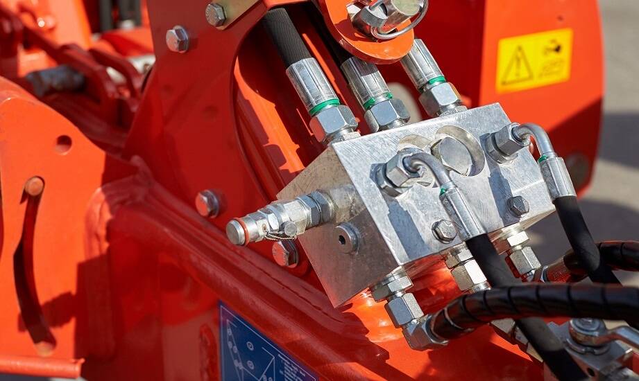 Jak techniczne doradztwo wspiera użytkowników hydraulicznych siłowników?