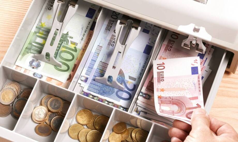 Wymiana dużych kwot w kantorze - czego się spodziewać?