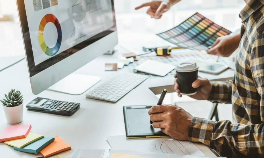 Kluczowe korzyści z inwestycji w rozwój marki w kontekście brandingowych działań