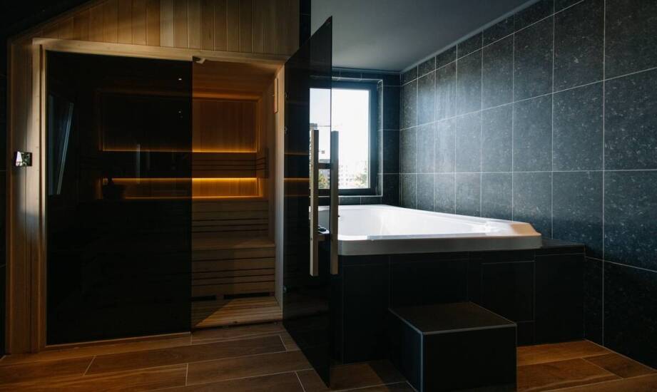 Sauna jako kluczowy element oferty wellness w hotelu w Krakowie