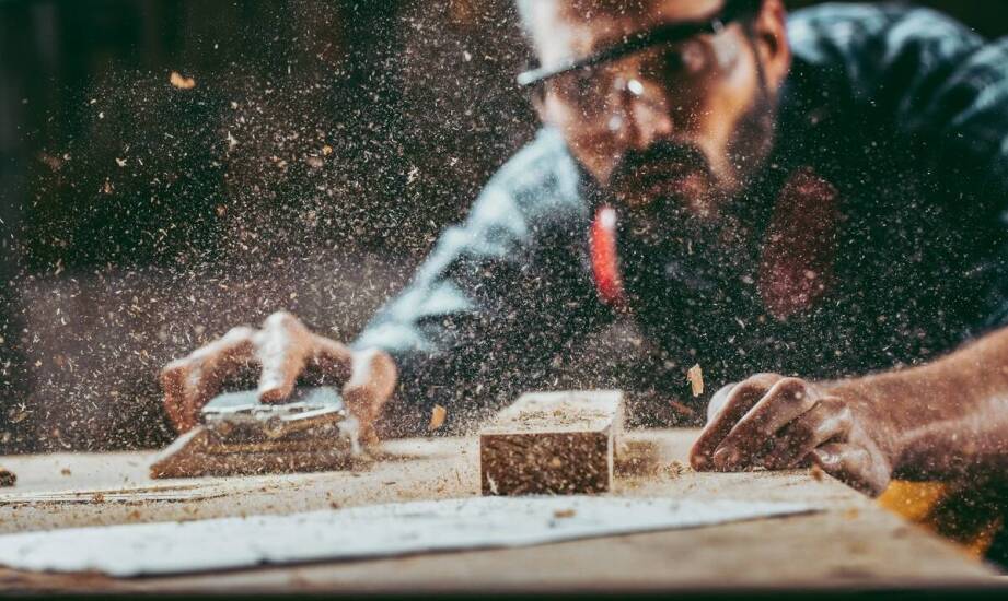 Proces regeneracji elementów maszyn stolarskich – co warto wiedzieć?