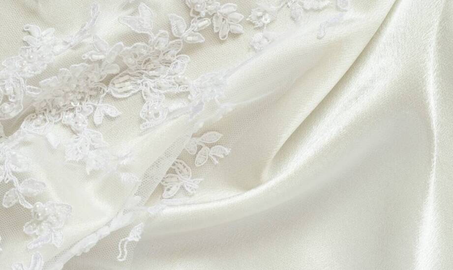 Rola aplikacji do naszycia w tworzeniu unikalnych wieczorowych kreacji