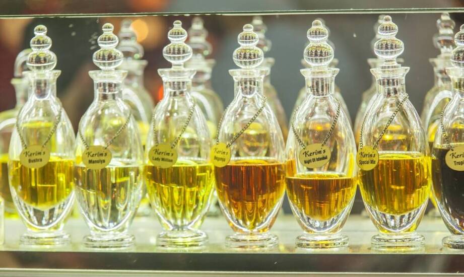 Jak zapachowe molekuły kształtują nowoczesne kompozycje perfumeryjne?