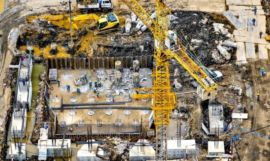 Jakie cechy powinno mieć idealne budowlane radio do pracy w trudnych warunkach?