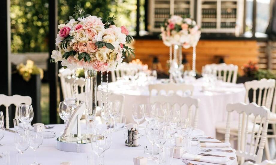 Kompleksowa obsługa cateringowa na komunie we Wrocławiu