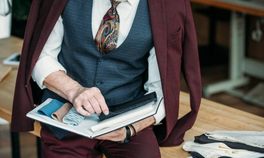 Jak ozdobne aplikacje mogą wpłynąć na unikalność firmowych uniformów?