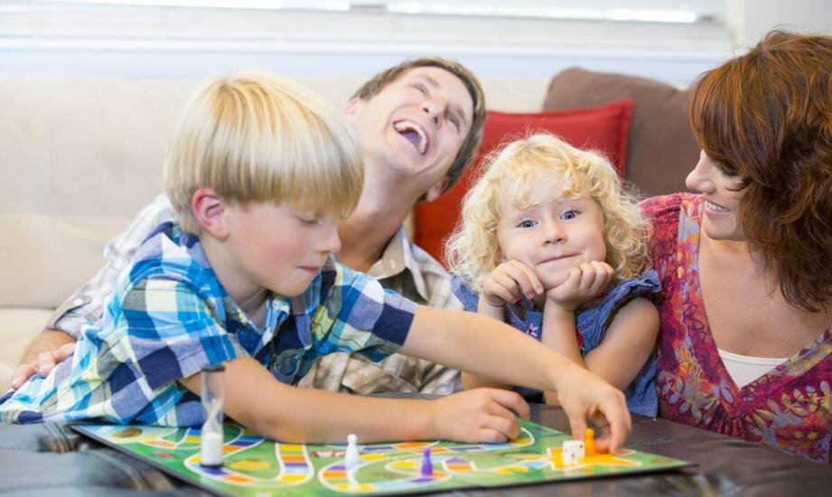 Jak tworzyć angażujące scenariusze dla gier planszowych reklamowych?