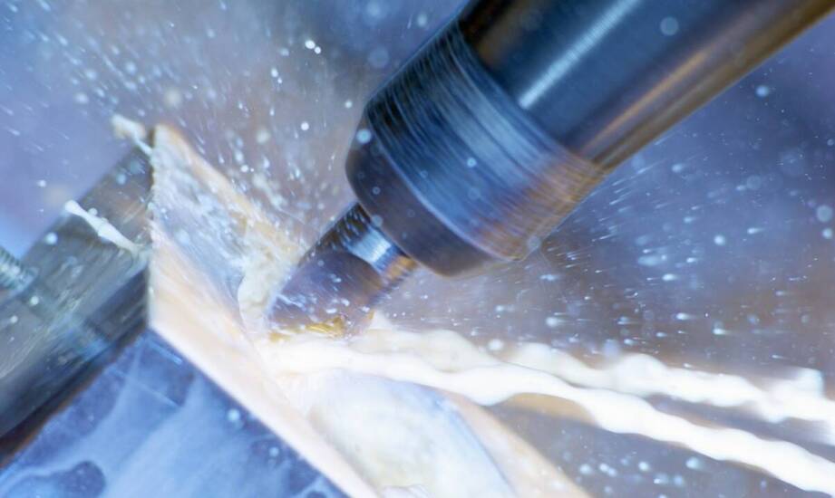 Jak mechaniczna obróbka stali wpływa na innowacyjność przemysłu?