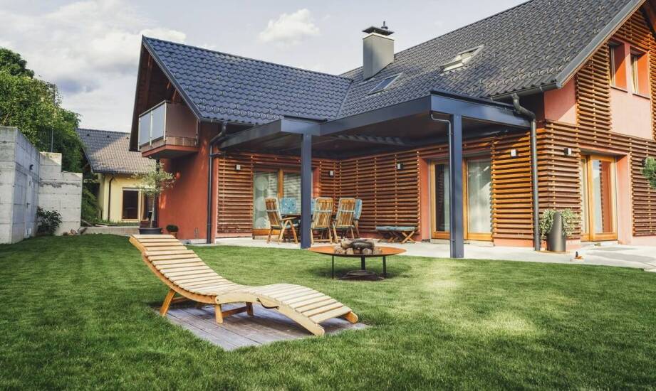 Jakie czynniki wpływają na wybór lokalizacji dla carportów w Świebodzinie?