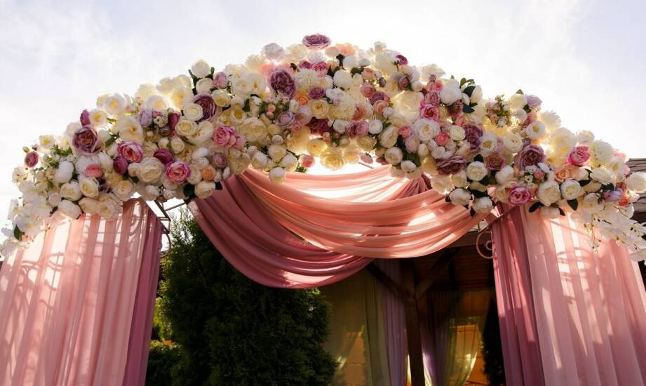 Organizacja wesela nad morzem: jak zaplanować idealny dzień krok po kroku