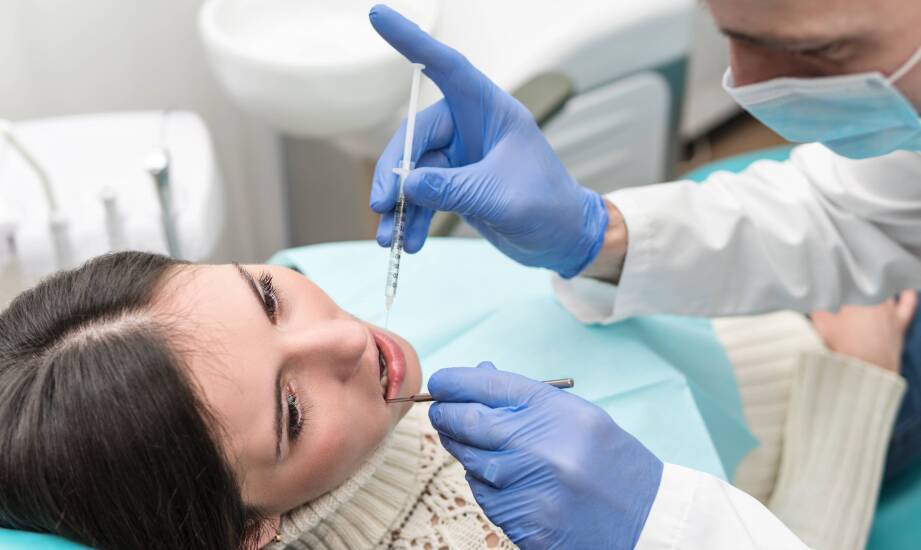 Jak szybko działa benzokaina i jak długo utrzymuje się efekt znieczulenia?