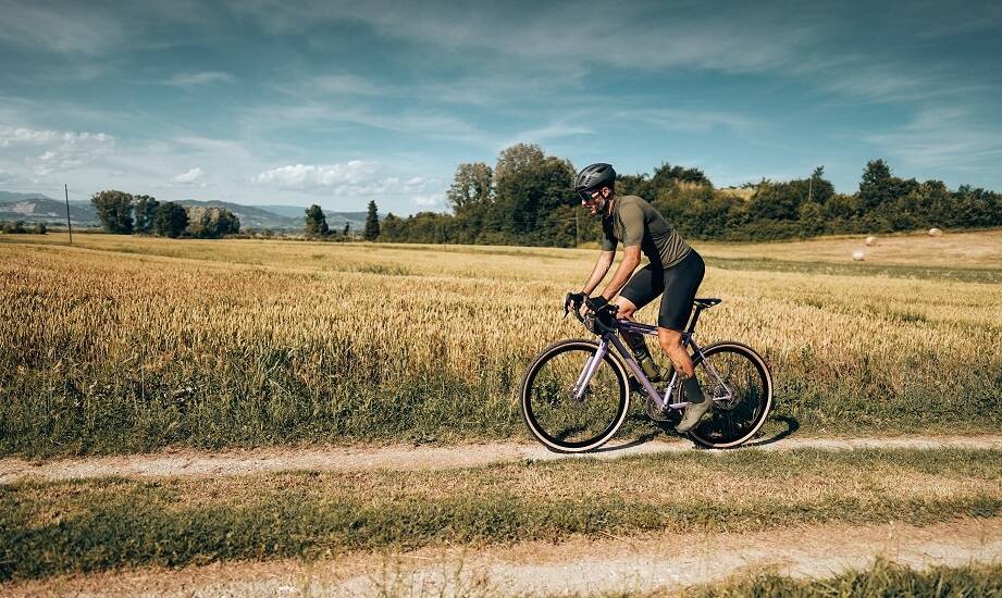 Dlaczego warto zainwestować w gravelowy rower marki Merida?