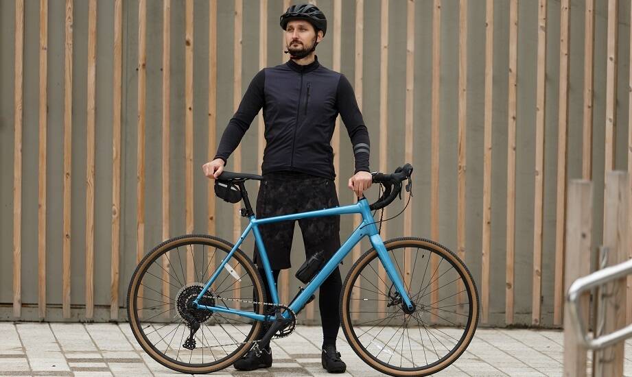 Komfort i funkcjonalność rowerowej odzieży dla entuzjastów outdooru