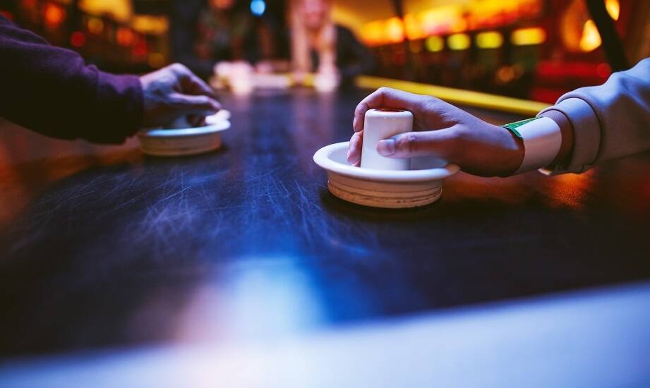 Air hockey jako sposób na zwiększenie liczby odwiedzin w lokalach