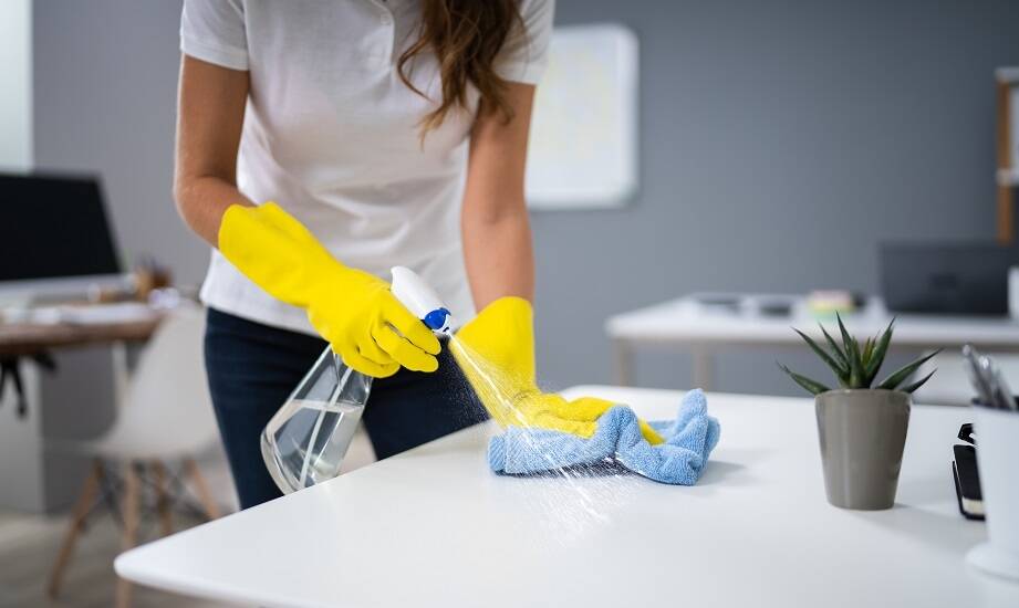 Czystość biur – jakimi metodami można ją efektywnie utrzymać?