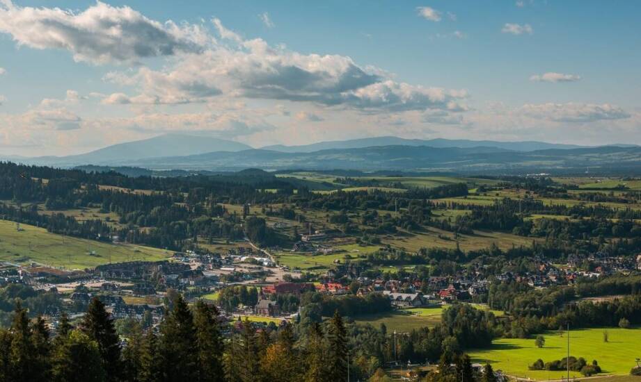 Obozy sportowe dla dzieci i młodzieży: Aktywny wypoczynek i rozwój fizyczny w hotelach Wielkopolski