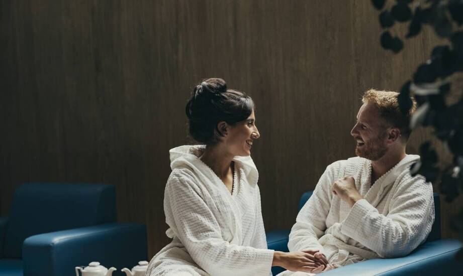 Hotele pod Poznaniem: Jak przygotować się na relaksujący weekend w SPA?