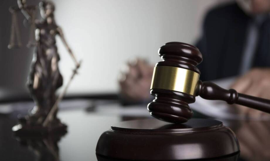 W jaki sposób komornik w Płocku realizuje egzekucję majątkową?