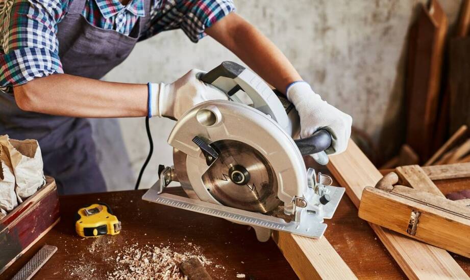 Jakie techniczne parametry są najważniejsze przy wyborze pilany?