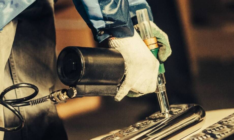 Jak klej zwiększa efektywność konstrukcyjnych połączeń?