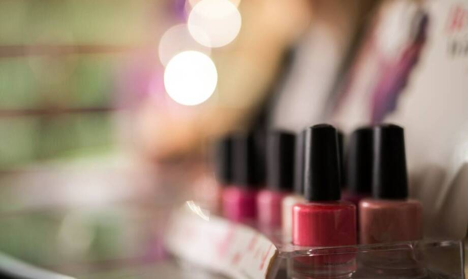 Dlaczego jakość cnd shellac z hurtowni ma znaczenie dla stylizacji paznokci?