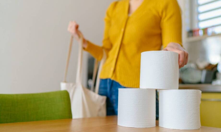 Dlaczego warto wybierać papierowe ręczniki od producentów dbających o środowisko?