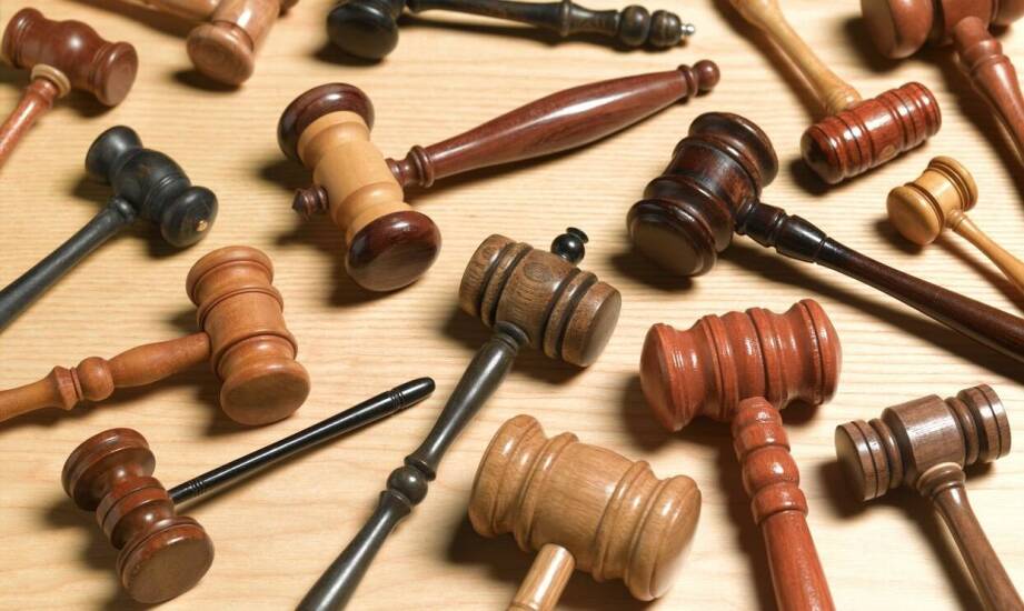 Jakie materiały są najczęściej używane do produkcji klepsydr?