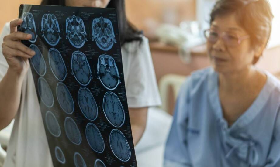 Jak edukacja pacjenta wpływa na skuteczność leczenia mózgu oponiaków?