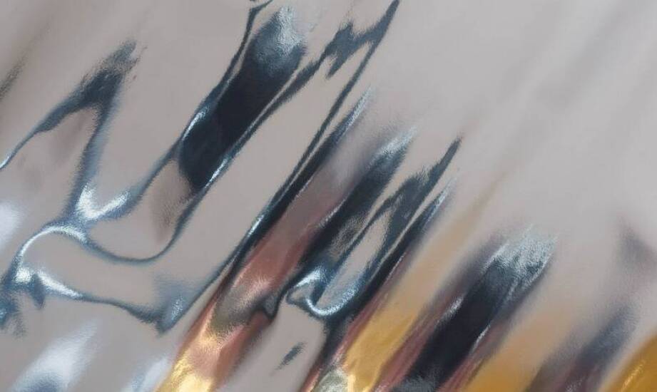 Jak foliowanie na gorąco wpływa na postrzeganie jakości promocyjnych materiałów?