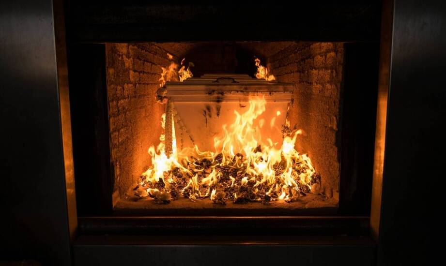 Proces kremacji – jak przebiega w krematorium?