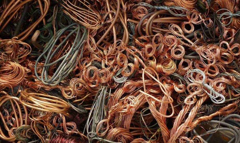 Znaczenie edukacji i świadomości w zakresie odzysku miedzi.