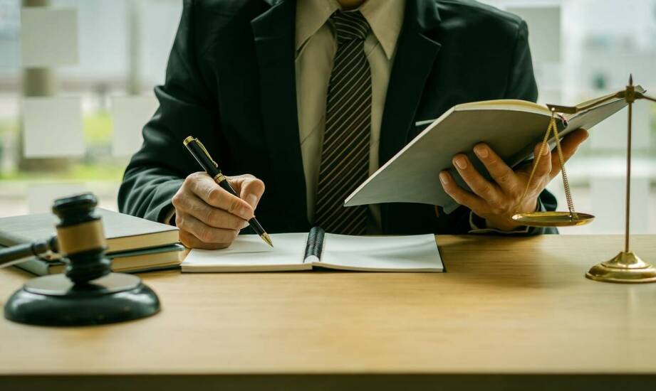 Wycena niematerialnych i prawnych wartości – co obejmuje analiza u rzeczoznawcy?