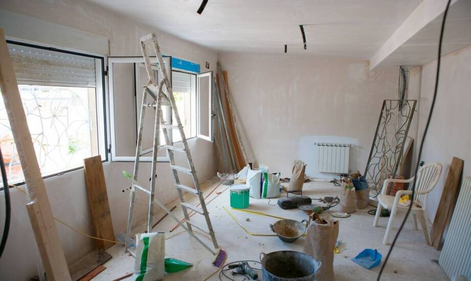 Jak worki na gruz przyczyniają się do oszczędności w trakcie remontu?