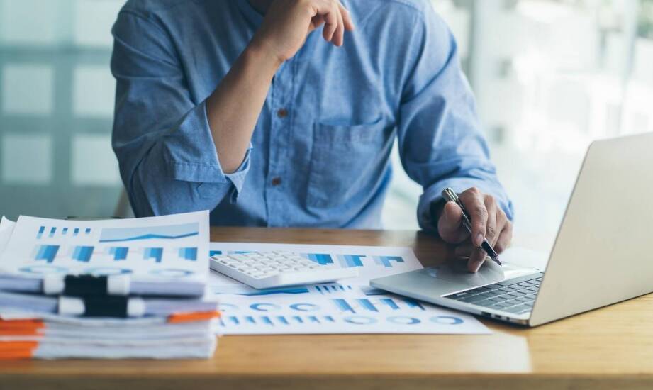 Znaczenie kompleksowej obsługi księgowej przez podatkowe biuro