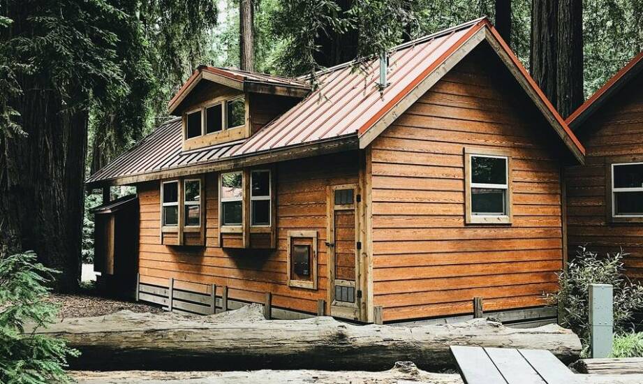 Zdrowy mikroklimat w drewnianych domach: jak go osiągnąć?